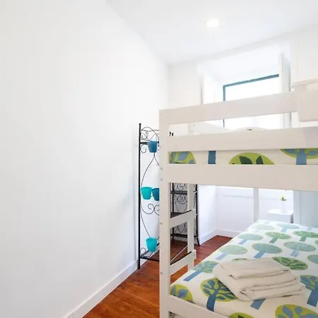 Historical Center Renewed דירה